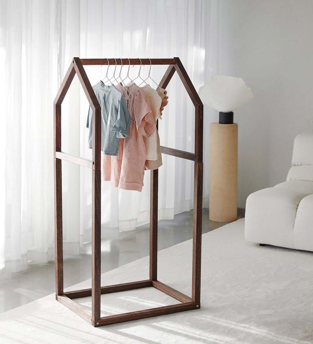 Elodie Details Play Gym Stand - House Of Elodie - Dark Wood