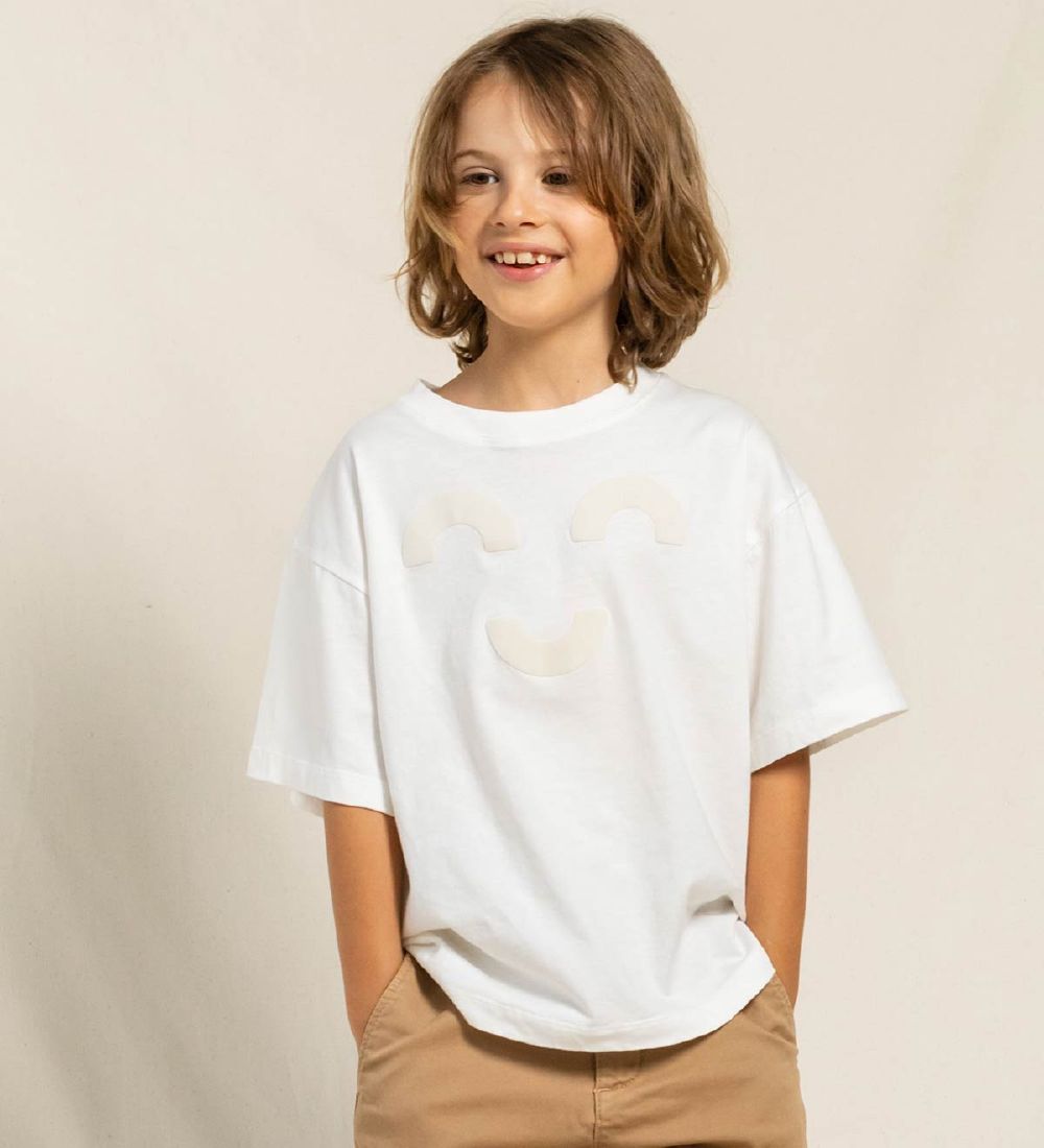 Finger In The Nose T-shirt - King - Off White Macaroni w. Face