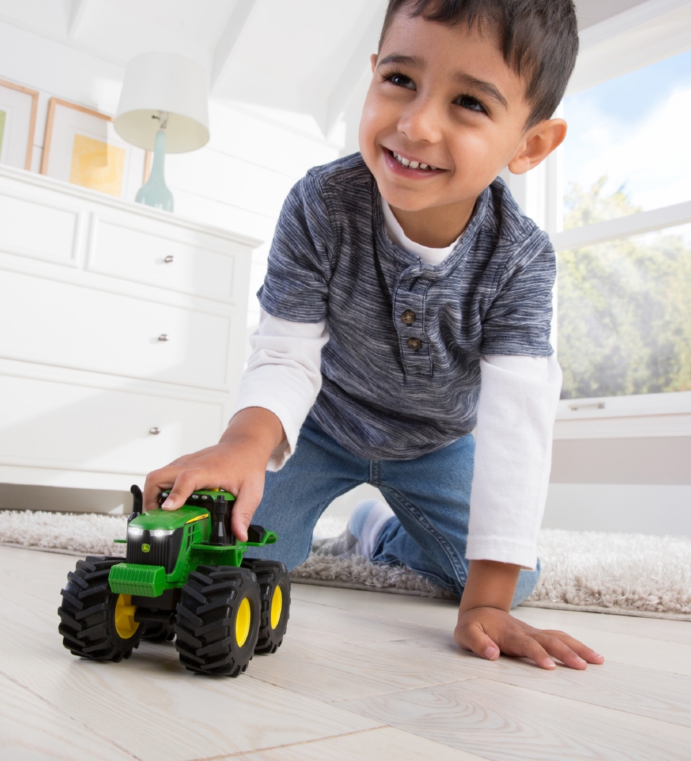 John Deere Tractor w. Light/Sound - Yellow/Green