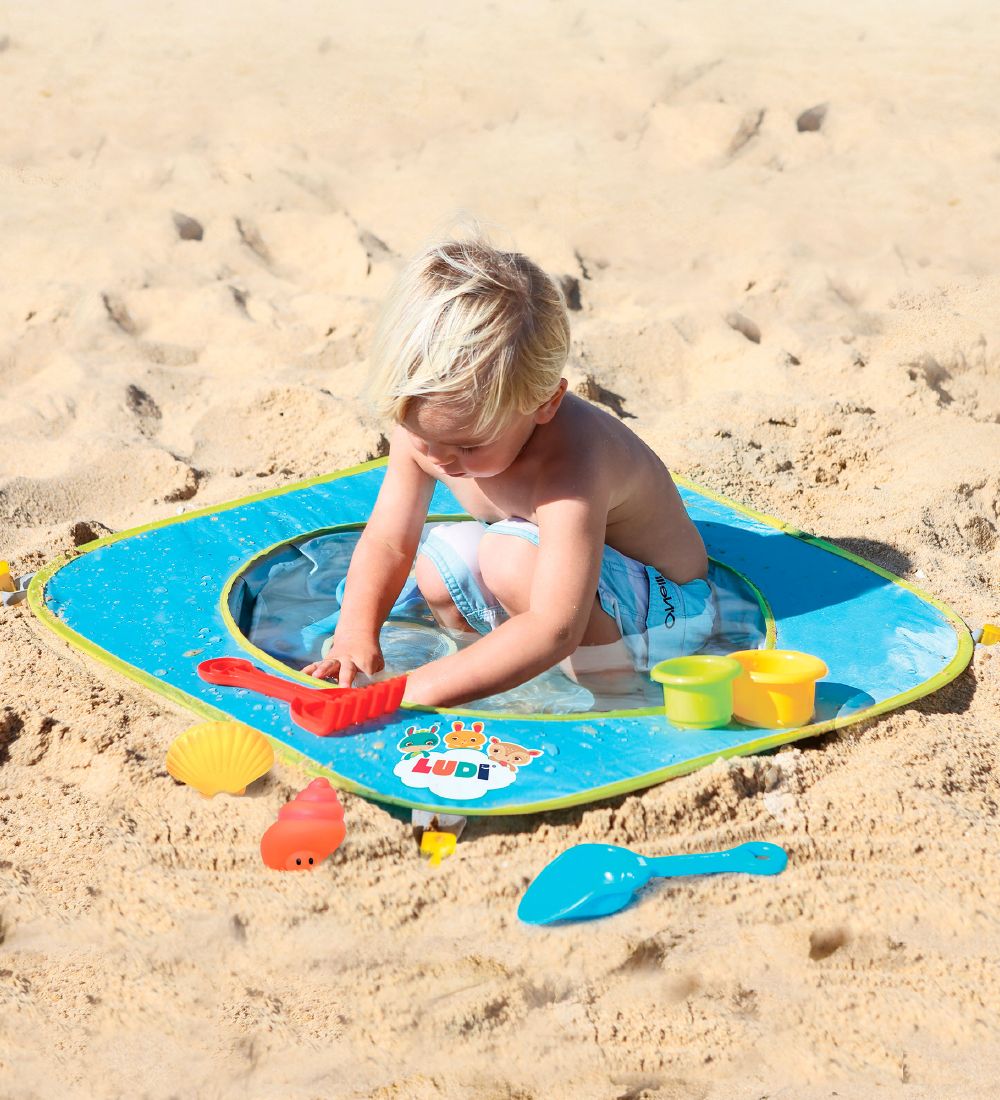 Ludi Beach Pool - 9 Parts - Blue w. Toys