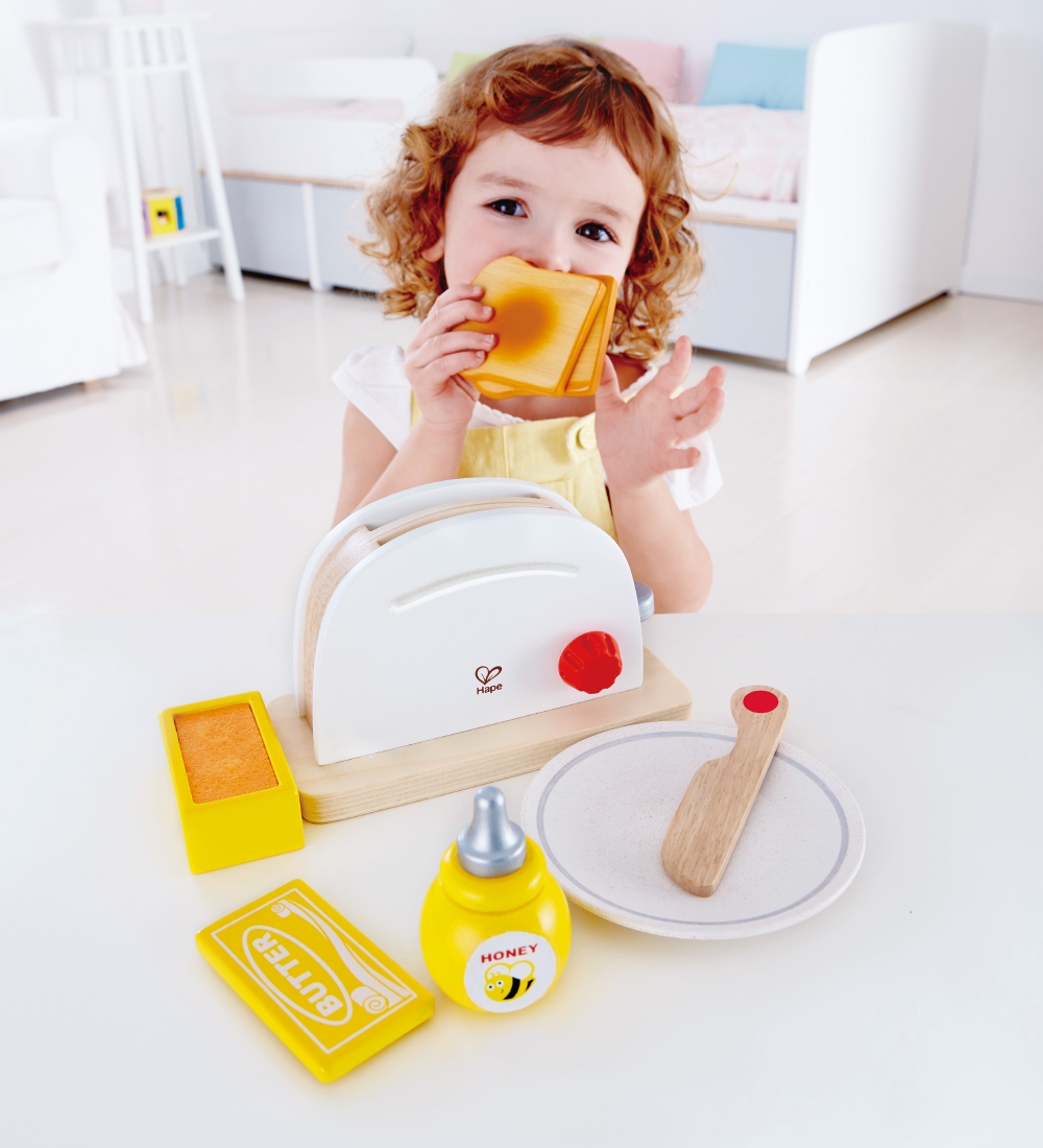Hape Play Set - 7 Parts - Toaster