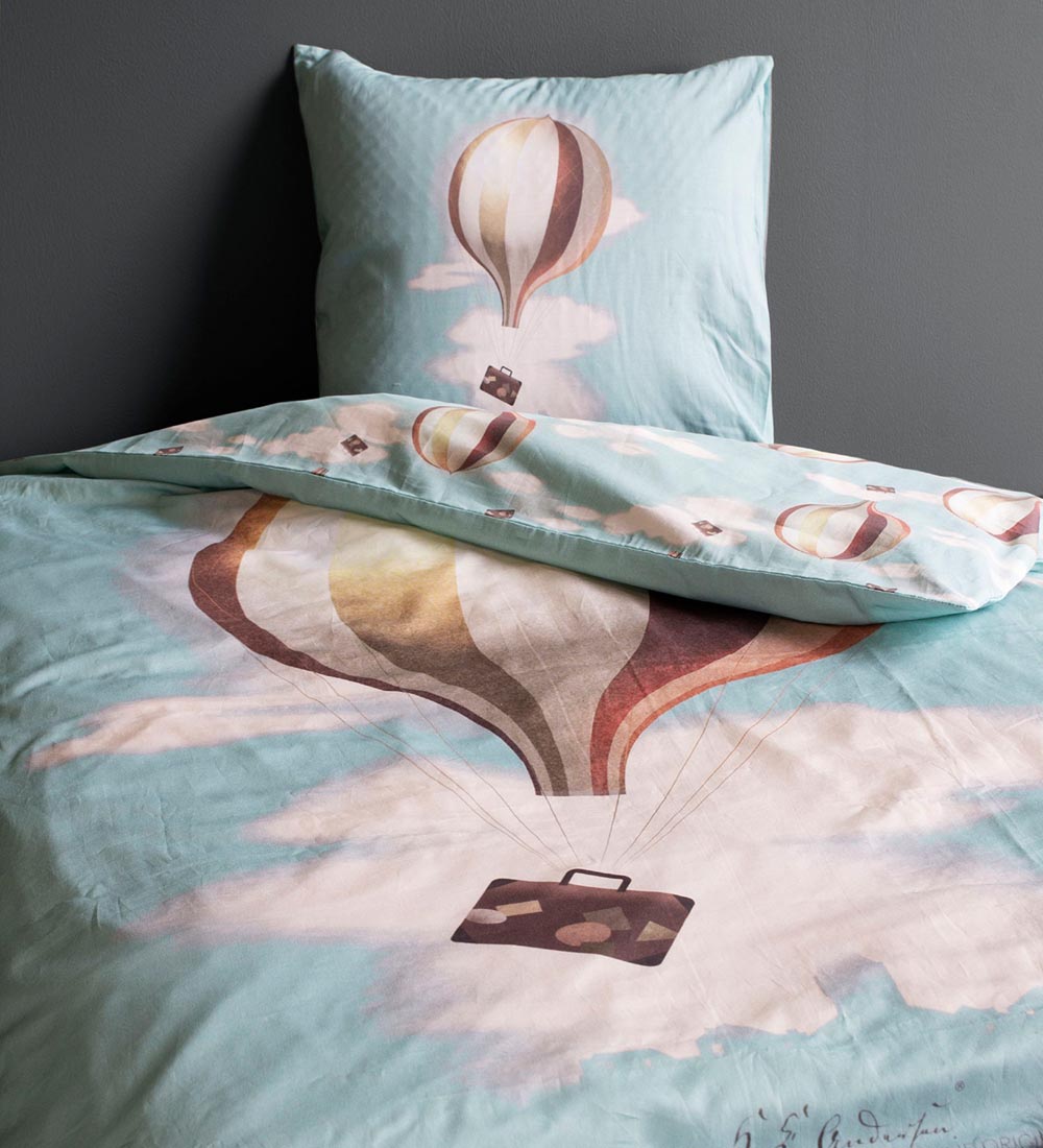 H.C. Andersen Bedding - Hot Air Balloon - Junior - At Rejse Er A