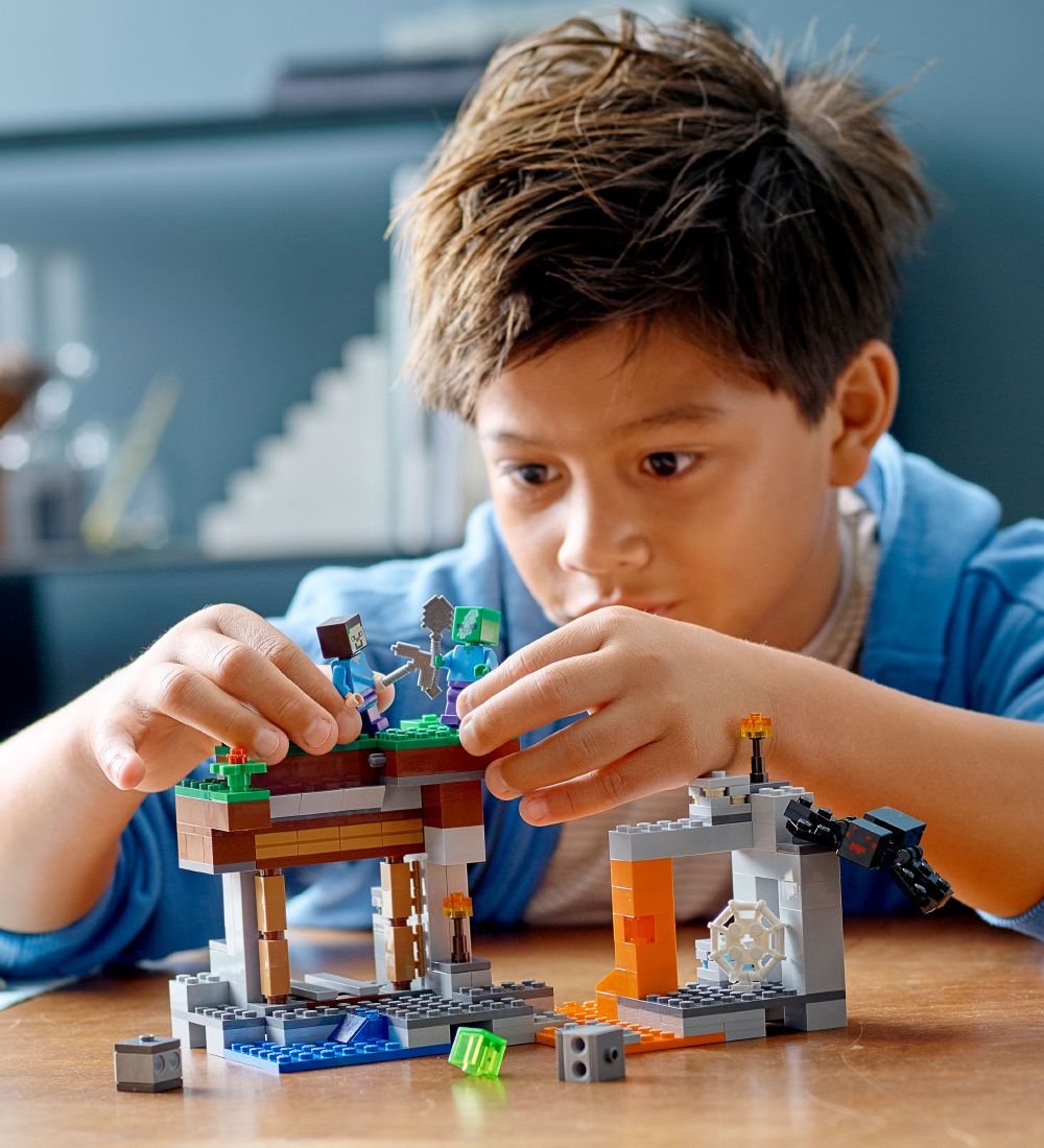 LEGO® Minecraft - The "Abandoned" Mine 21166 - 248 Parts