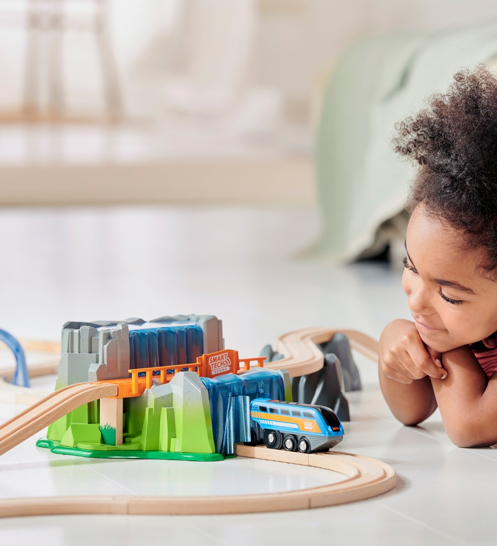 BRIO Spielzeug - Smart Tech Sound - Wasserfall Tunnel 33978
