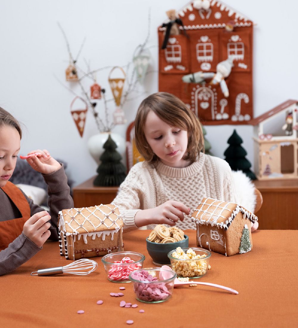 Fabelab Advent Calendar - Gingerbread House - Cinnamon