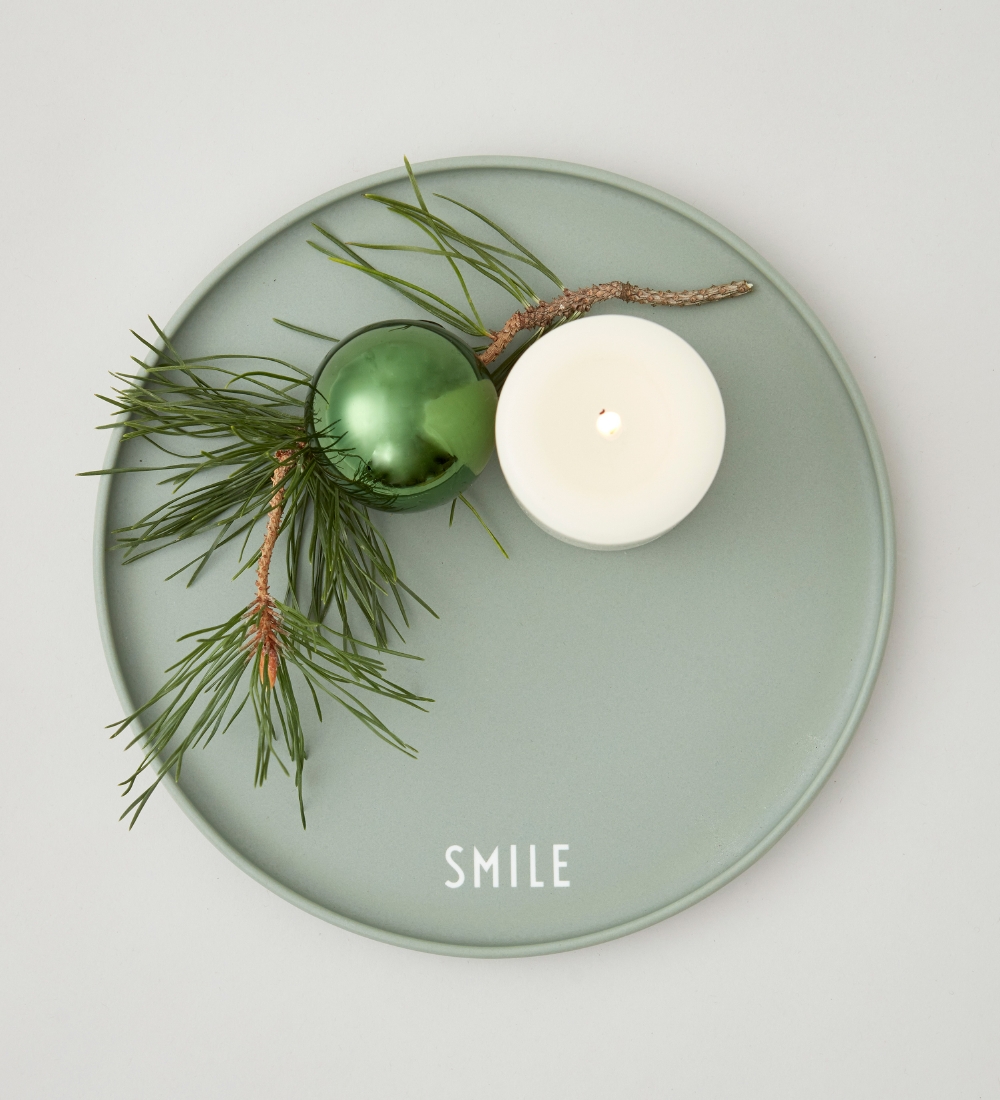 Design Letters Plate - Smile - Favorite - Green