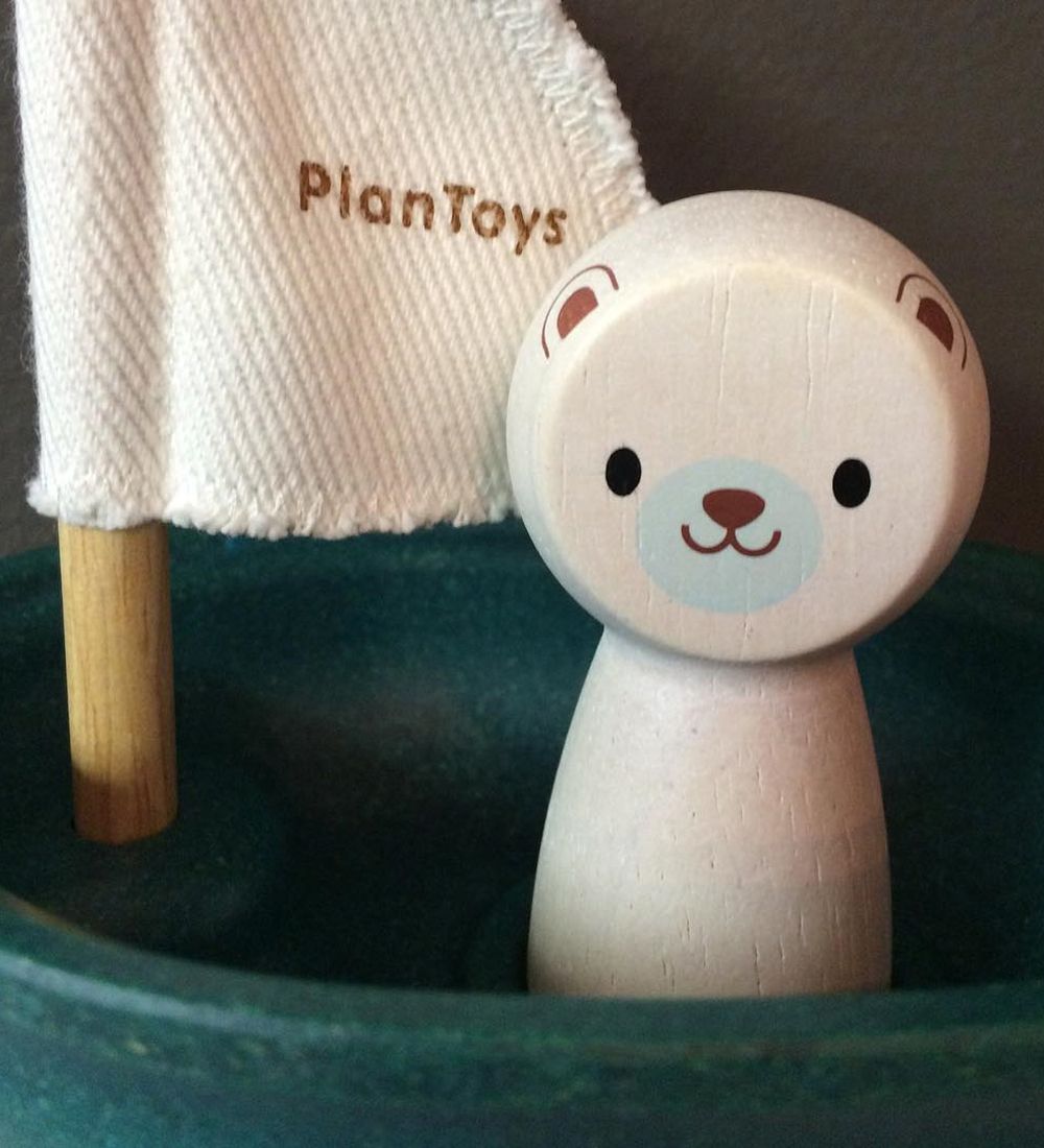 PlanToys Bath Toy - Boat w. Polar Bear